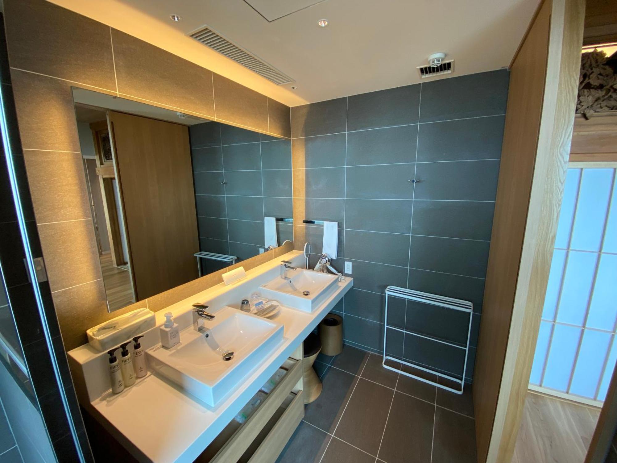 Hotel Kaisenkaku Aomori Esterno foto