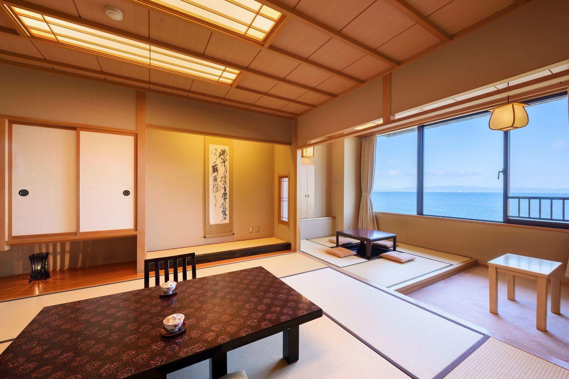 Hotel Kaisenkaku Aomori Esterno foto